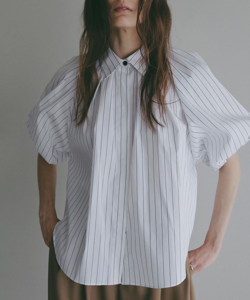 MANOF（マノフ）の「TUCK PUFF SLEEVE SHIRT（シャツ/ブラウス・レディース・ネイビー系/ホワイト/ホワイト系・F）」の10枚目の写真