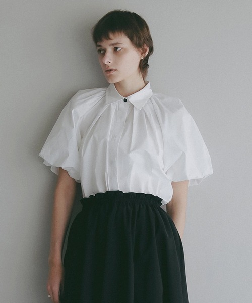 MANOF（マノフ）の「TUCK PUFF SLEEVE SHIRT（シャツ/ブラウス・レディース・ネイビー系/ホワイト/ホワイト系・F）」の22枚目の写真