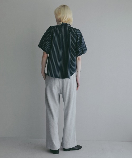 MANOF（マノフ）の「TUCK PUFF SLEEVE SHIRT（シャツ/ブラウス・レディース・ネイビー系/ホワイト/ホワイト系・F）」の16枚目の写真