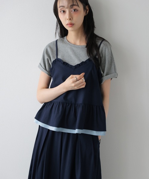 AMELY(エミリー)の「配色フリルペプラムセットアップ(セットアップ・レディース・ネイビー/カーキ/モカ・フリー)」の12枚目の写真