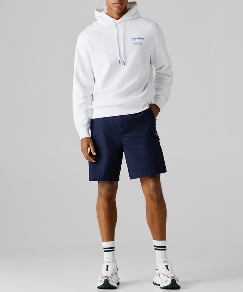 Red Bull Racing(レッドブルレーシング)の「World Tour BACK PRINT PARKA(パーカー・メンズ・ホワイト・X-LARGE/LARGE/MEDIUM/SMALL)」の6枚目の写真