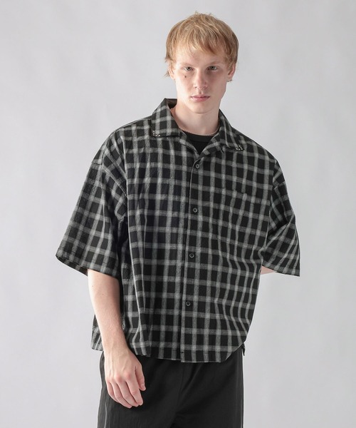 ajouter flow(アジューテフロー)の「【ajouter flow】Seersucker check shirt(シャツ/ブラウス・メンズ・ライトブルー/ブラック・LARGE/MEDIUM)」の2枚目の写真