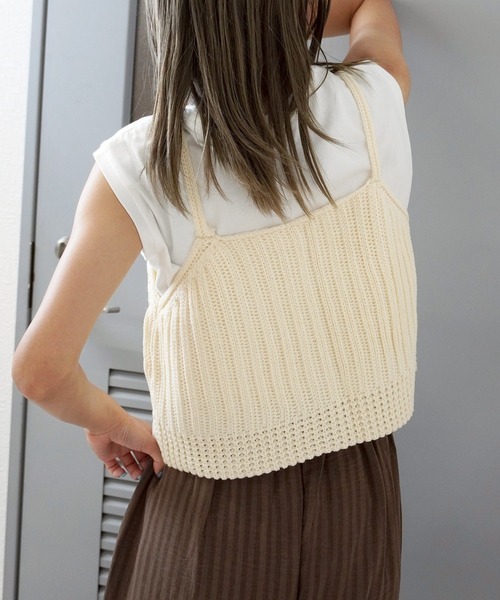 gossara(ゴサラ)の「【いつものコーデをアップデート】前開きニットビスチェ(キャミソール・レディース・グレー/ブラウン/アイボリー・FREE)」の10枚目の写真