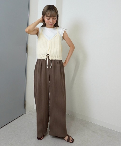 gossara(ゴサラ)の「【いつものコーデをアップデート】前開きニットビスチェ(キャミソール・レディース・グレー/ブラウン/アイボリー・FREE)」の11枚目の写真