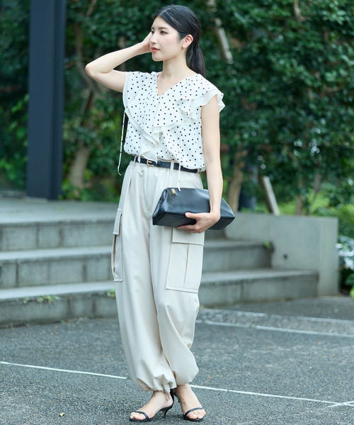 Tiara(ティアラ)の「シフォンコンビドットブラウス(セットアップ可)(シャツ/ブラウス・レディース・ブラック/ホワイト・FREE)」の13枚目の写真