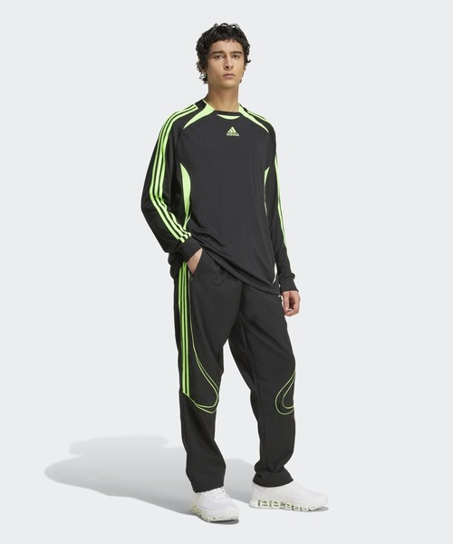 adidas(アディダス)の「チームガイスト アディカラー 長袖Tシャツ / ロンT / アディダスオリジナルス adidas Originals(Tシャツ/カットソー・メンズ・ブラック・XX-SMALL/XX-LARGE/3XL/LARGE/X-SMALL/X-LARGE/SMALL/MEDIUM)」の5枚目の写真