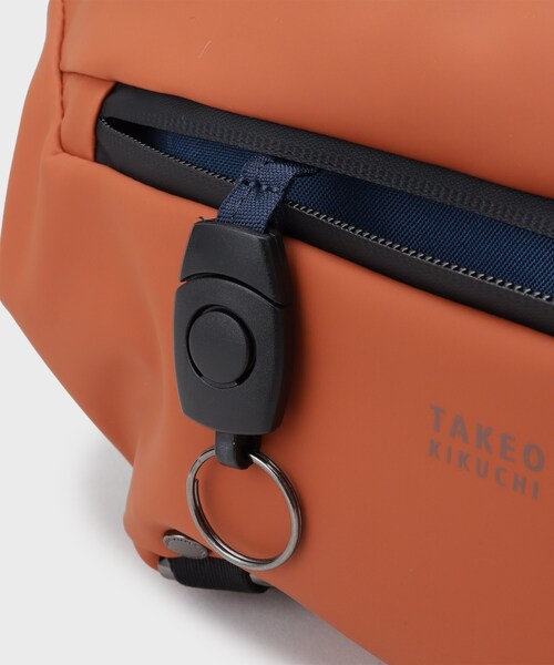 TAKEO KIKUCHI(タケオキクチ)の「STORAGE スリングショルダーバッグ(ショルダーバッグ・メンズ・オレンジ/ホワイト/ブラック・00)」の16枚目の写真