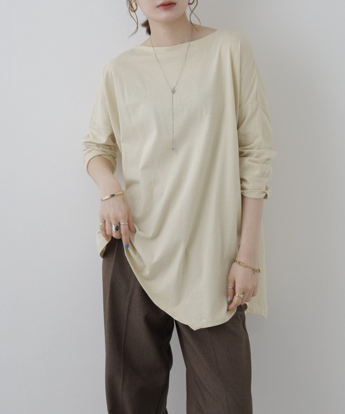 FUNALIVE(ファンアライブ)の「アシンメトリー タック シャーリング マキシ丈裾Tシャツ 長袖(Tシャツ/カットソー・レディース・ホワイト/ブラック/ベージュ/カーキ・LL~3L/4L~5L/M~L)」の3枚目の写真