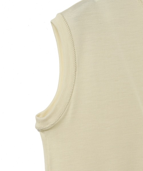 ESTNATION(エストネーション)の「GOOD PEOPLE GOOD STITCHING GOOD PRODUCT for ESTNATION / コンフォートハイネックウールTシャツ(タンクトップ・レディース・ブラック/アイボリー・FREE)」の6枚目の写真