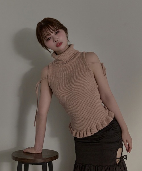 M DOLLY（エムドリー）の「*M DOLLY original* Ruffle manon knit tops / ラッフルマノンニットトップス（ニット/セーター・レディース・ダークグレー/ピンクベージュ・FREE）」の14枚目の写真