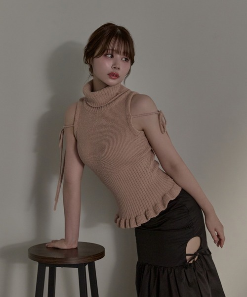 M DOLLY（エムドリー）の「*M DOLLY original* Ruffle manon knit tops / ラッフルマノンニットトップス（ニット/セーター・レディース・ダークグレー/ピンクベージュ・FREE）」の15枚目の写真