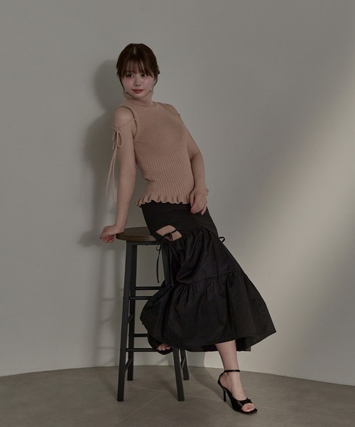 M DOLLY（エムドリー）の「*M DOLLY original* Ruffle manon knit tops / ラッフルマノンニットトップス（ニット/セーター・レディース・ダークグレー/ピンクベージュ・FREE）」の16枚目の写真
