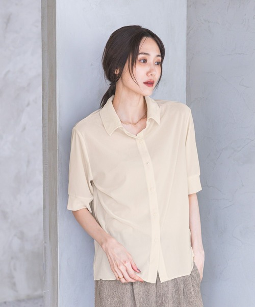 GLOBAL WORK(グローバルワーク)の「※ベロアポロシャツ半袖/910905(ポロシャツ・レディース・ブラウン/ブラック/アイボリー・MEDIUM/LARGE)」の20枚目の写真
