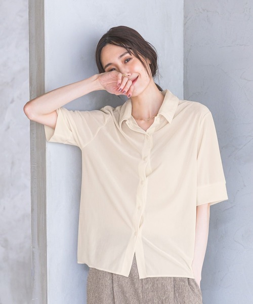 GLOBAL WORK(グローバルワーク)の「※ベロアポロシャツ半袖/910905(ポロシャツ・レディース・ブラウン/ブラック/アイボリー・MEDIUM/LARGE)」の21枚目の写真