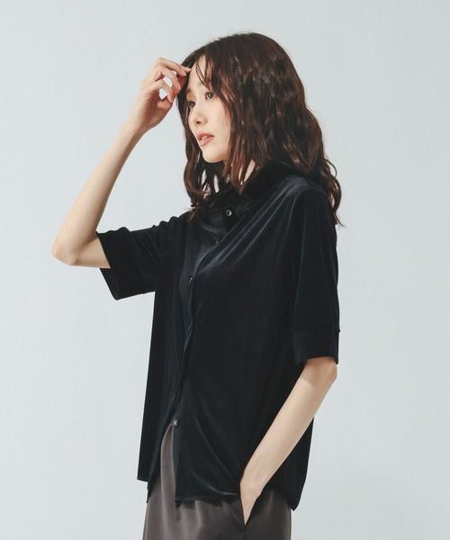 GLOBAL WORK(グローバルワーク)の「※ベロアポロシャツ半袖/910905(ポロシャツ・レディース・ブラウン/ブラック/アイボリー・MEDIUM/LARGE)」の6枚目の写真