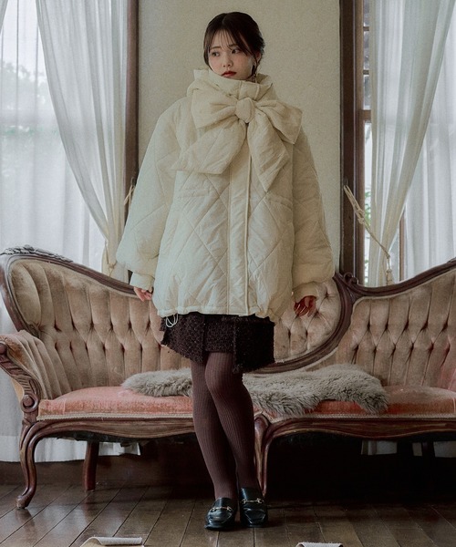 mideal(マイディール)の「ribbon hoodie padding blouson / リボンフードパディングブルゾン(ブルゾン・レディース・ブルー/ブラック/アイボリー・FREE)」の16枚目の写真