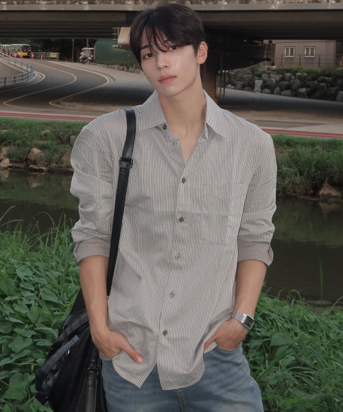 MINDBRIDGE(マインドブリッジ)の「コットン100% 細ストライプ オーバーサイズ 長袖シャツ(シャツ/ブラウス・メンズ・ネイビー/グレー/ブラウン・100/105/110/95)」の7枚目の写真