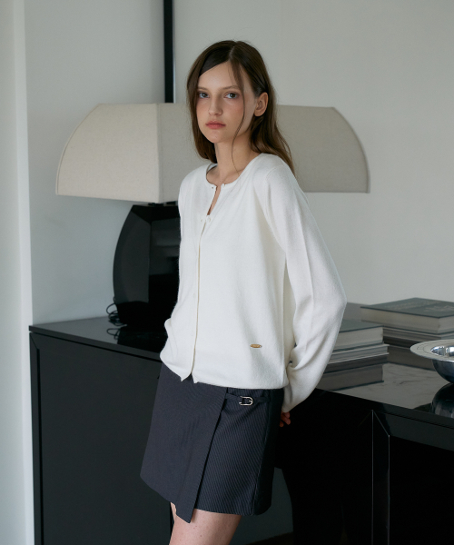 DEHEVE（デヘヴェ）の「Basic Crop Cardigan [Ivory]（カーディガン/ボレロ・レディース・アイボリー・OS）」の6枚目の写真
