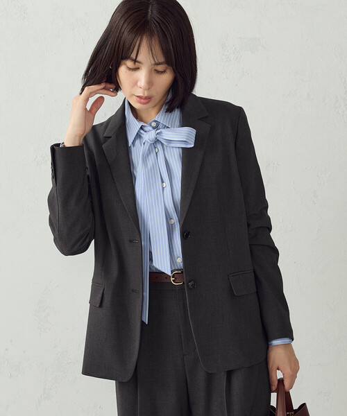 COMME CA ISM(コムサイズム)の「シアバター TRストレッチ シングルジャケット(テーラードジャケット・レディース・チャコール/グレー・L/M)」の7枚目の写真