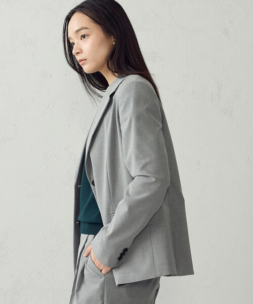 COMME CA ISM(コムサイズム)の「シアバター TRストレッチ シングルジャケット(テーラードジャケット・レディース・チャコール/グレー・L/M)」の16枚目の写真