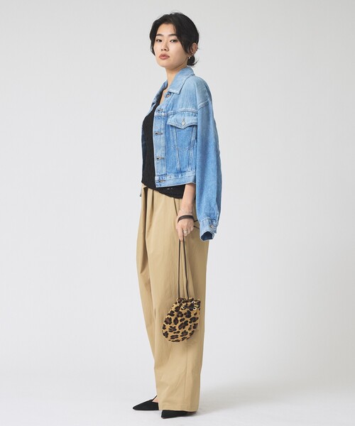 AGOLDE（エーゴールドイー）の「【AGOLDE/エーゴールドイー】Palmer Jacket (Flyweight) SCRIPT / ショート丈デニムジャケット（デニムジャケット・レディース・ブルー・フリー）」の3枚目の写真
