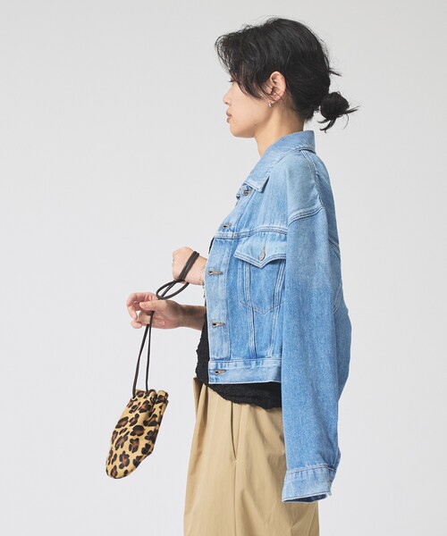 AGOLDE（エーゴールドイー）の「【AGOLDE/エーゴールドイー】Palmer Jacket (Flyweight) SCRIPT / ショート丈デニムジャケット（デニムジャケット・レディース・ブルー・フリー）」の7枚目の写真