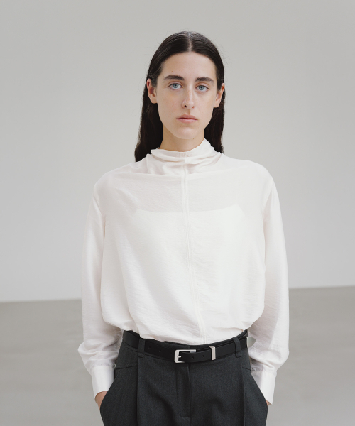 MOHAN(モハン)の「TIF ドレープタイブラウス_2色展開(シャツ/ブラウス・レディース・アイボリー/ブラック・SMALL/MEDIUM)」の6枚目の写真
