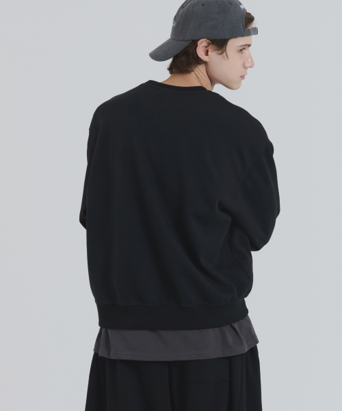 PIANER(ピアネール)の「ハッポ オーバーサイズ クロップドスウェット (ブラック)(スウェット・レディース・ブラック・MEDIUM/LARGE/X-LARGE)」の3枚目の写真