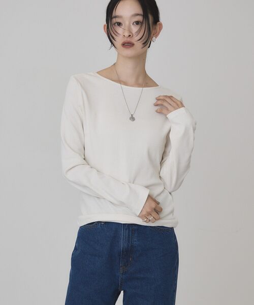 AMERICAN HOLIC(アメリカンホリック)の「【抗菌防臭】2WAYスクエアネックプルオーバー(Tシャツ/カットソー・レディース・オフホワイト/レッド/グレイッシュベージュ/ブラック/グレー系その他・M/L)」の1枚目の写真