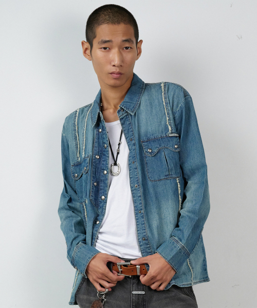 THEVINYLHOUSE(ザバイニルハウス)の「DOUBLE PLACKETS DENIM SHIRTS BLUE(シャツ/ブラウス・レディース・その他・SMALL/MEDIUM/LARGE)」の1枚目の写真