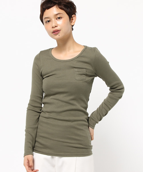 OLD BETTY'S（オールドベティーズ）の「ALOHA Rib 1Pocket T-shirts/リブワンポケットTシャツ（Tシャツ/カットソー・レディース・ダークブラウン/ライトカーキ/ダークネイビー/サーモンピンク/アイボリー/ブラック/ネイビー/ロイヤルブルー/杢グレー/イエロー/サックスブルー/ライトピンク/ワインレッド/モカ/ベージュ/ダークベージュ/ダークグリーン/グレイッシュブルー/ライトイエロー/グレイッシュベージュ/オリーブ/ダークオリーブ・FREE）」の12枚目の写真