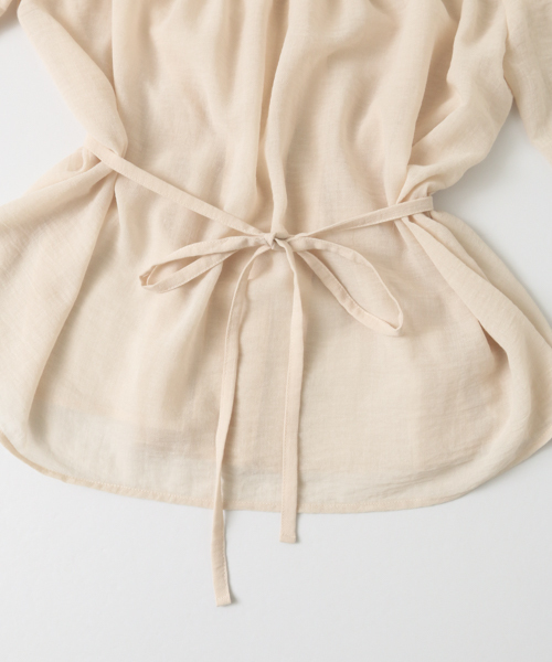 URBAN RESEARCH（アーバンリサーチ）の「UR 前開き袖フレアブラウス（シャツ/ブラウス・レディース・ブラック/ベージュ/イエロー・FREE）」の13枚目の写真