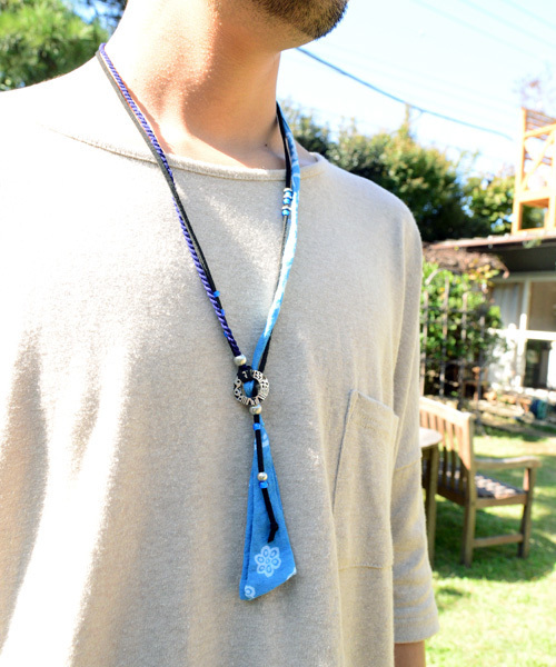 チャイハネ（チャイハネ）の「【チャイハネ】ブルーMEN'Sネックレス（ネックレス・メンズ・ネイビー/ライトブルー・FREE）」の3枚目の写真