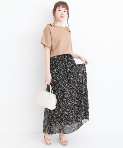 URBAN RESEARCH（アーバンリサーチ）の「ギャザーロングスカート（スカート・レディース・カーキ/その他1・FREE）」の17枚目の写真