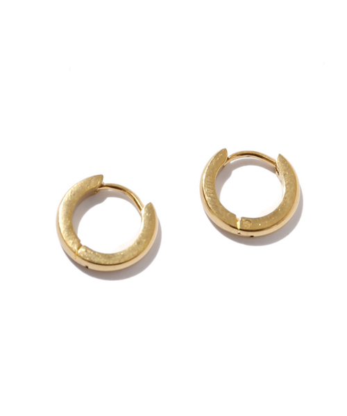 SPINNS（スピンズ）の「ミニフープピアス（ピアス（両耳用）・メンズ・シルバー/ゴールド/その他1/ガンメタ/シルバー系その他/ブラック系その他/ゴールド系その他・ONESIZE）」の4枚目の写真