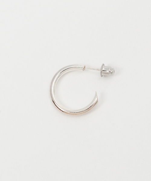 SunKu（サンク）の「SILVER LARGE HOOP PIERCE / ROUND BAR(シルバー ラージ フープ ピアス/ラウンド バー)（ピアス（片耳用）・メンズ・シルバー・FREE）」の5枚目の写真