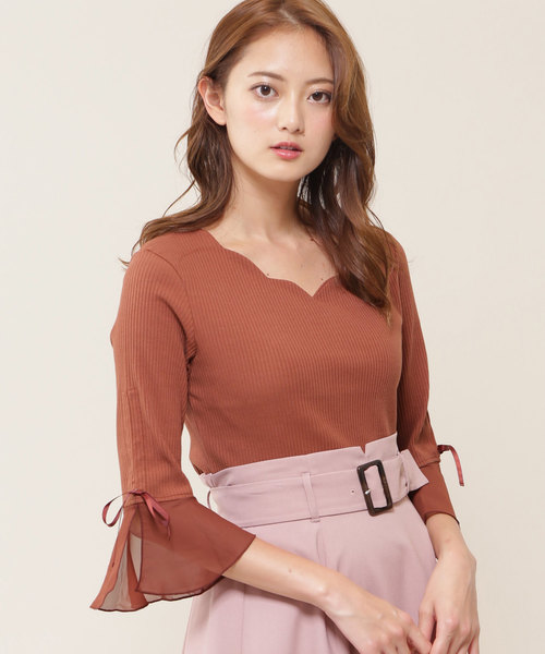 JILL by JILL STUART（ジルバイジルスチュアート）の「ベルスリーブ