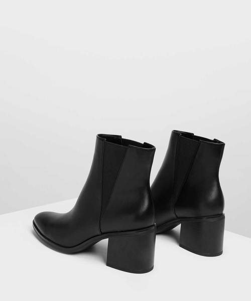 CHARLES & KEITH(チャールズ & キース)の「クラシック ブロックヒールブーツ / Classic Block Heel Boots(ブーツ・レディース・ブラック/ダークブルー/スモークピンク・23cm/23.5cm/24.5cm/25cm)」の18枚目の写真