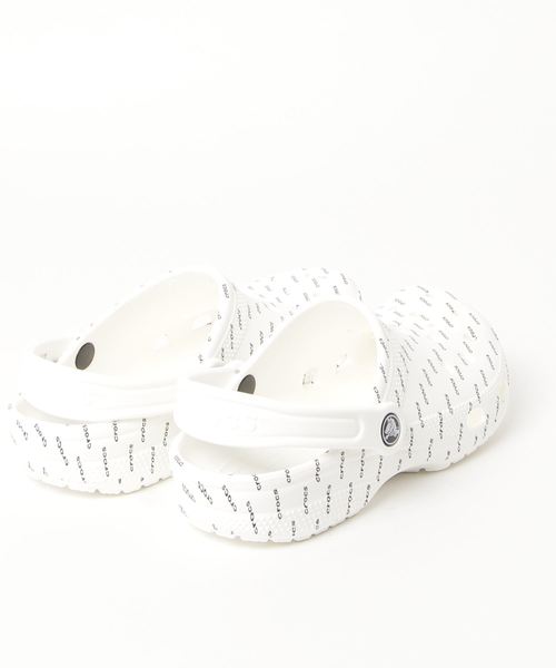 crocs(クロックス)の「crocs クロックス Classic Seasonal Graphic Clog 205706-103 White/Black(サンダル・レディース・ホワイト・27.0cm/26.0cm/28.0cm/25.0cm/23.0cm/24.0cm/22.0cm/29.0cm)」の2枚目の写真