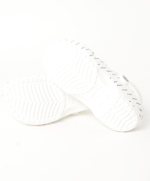 crocs(クロックス)の「crocs クロックス Classic Seasonal Graphic Clog 205706-103 White/Black(サンダル・レディース・ホワイト・27.0cm/26.0cm/28.0cm/25.0cm/23.0cm/24.0cm/22.0cm/29.0cm)」の3枚目の写真