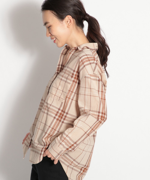 niko and...(ニコアンド)の「カラーマドラスチェックシャツ(シャツ/ブラウス・レディース・ベージュ/ブラウン/グレー/オフホワイト/イエロー/ブルー・MEDIUM/LARGE)」の4枚目の写真