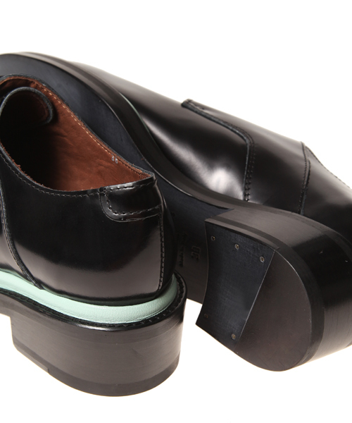 ACNE（アクネ）の「LARK PSS14（ドレスシューズ・レディース・その他/ブラック・36/38/37）」の5枚目の写真