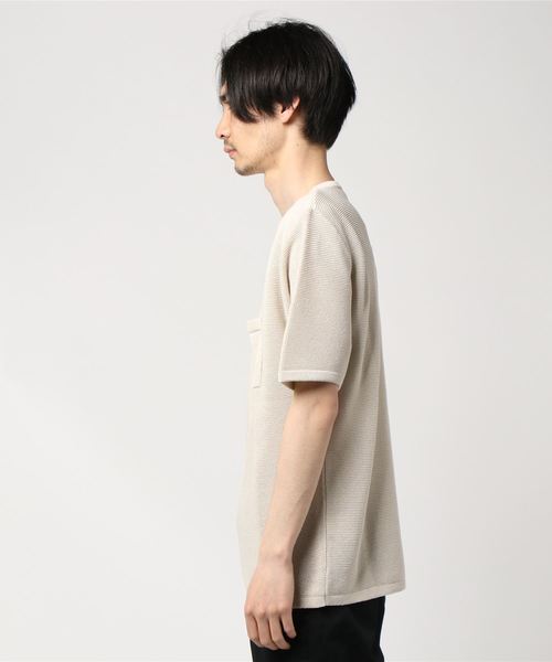 COMME CA ISM(コムサイズム)の「和紙ガーター編み ニットTシャツ(ニット/セーター・メンズ・ブラウン/アイボリー/ベージュ/マスタード・MEDIUM/LARGE)」の6枚目の写真