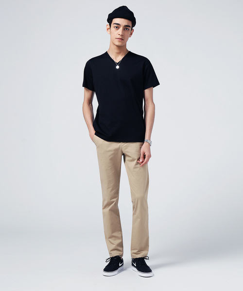 ZOZO（ゾゾ）の「VネックTシャツ［MEN］（Tシャツ/カットソー・メンズ・グレー/ブラック/ブルー/ネイビー/ホワイト/カーキ・マルチサイズ）」の8枚目の写真