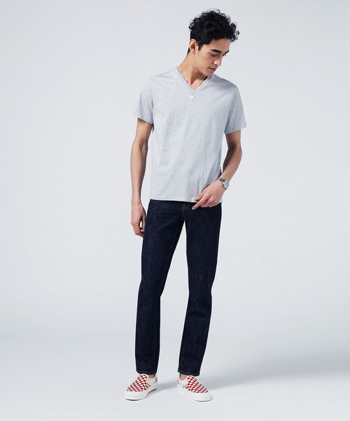 ZOZO（ゾゾ）の「VネックTシャツ［MEN］（Tシャツ/カットソー・メンズ・グレー/ブラック/ブルー/ネイビー/ホワイト/カーキ・マルチサイズ）」の9枚目の写真