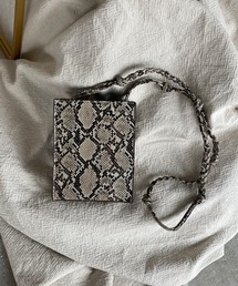 chuclla�i�`���N���j�́u�ychuclla�z�y�V�F�ǉ��z�V�����_�[�o�b�O �X�N�G�A ���U�[ �V�����_�[�o�b�O  �S22�F cha127�i�V�����_�[�o�b�O�j�v