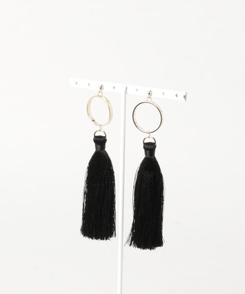 misto accessories(ミストアクセサリーズ)の「フリンジピアス(ピアス(両耳用)・レディース・ホワイト/カーキ/ベージュ/グレー/ブラック・FREE)」の11枚目の写真