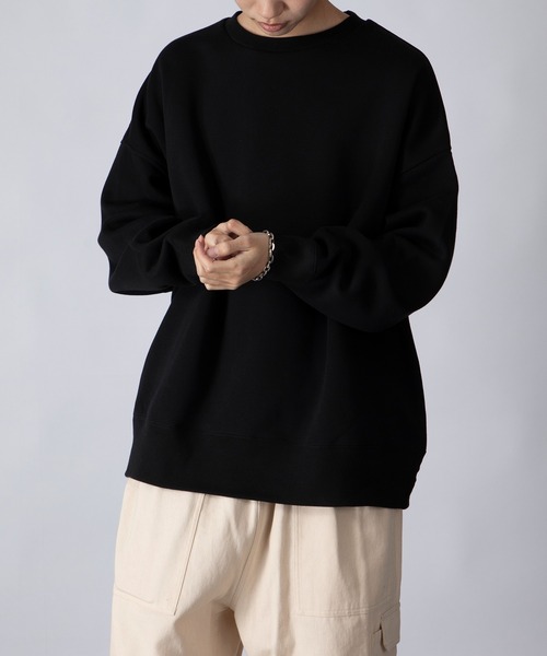 United Athle（ユナイテッドアスレ）の「【United Athle】loose fit nuance color crew neck sweat / ルーズフィット ニュアンスカラー クルーネックスウェット 5627（スウェット・メンズ・ネイビー/グレー/ブラック/ホワイト/ライトパープル/サンドベージュ/スモーキーグリーン系/パープル・M/L/XL）」の16枚目の写真