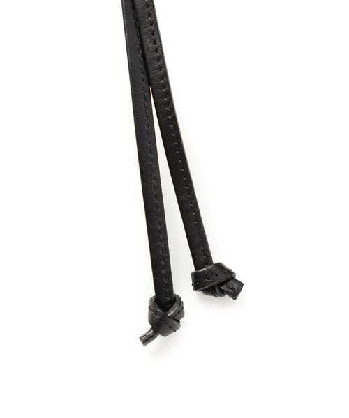 MARROW（マロウ）の「【MARROW(マロ―)】《STUDIOUS別注・スタイリスト百々千晴氏コラボ》スウェードピローショルダーバッグ（ショルダーバッグ・レディース・ブラック・SMALL）」の6枚目の写真