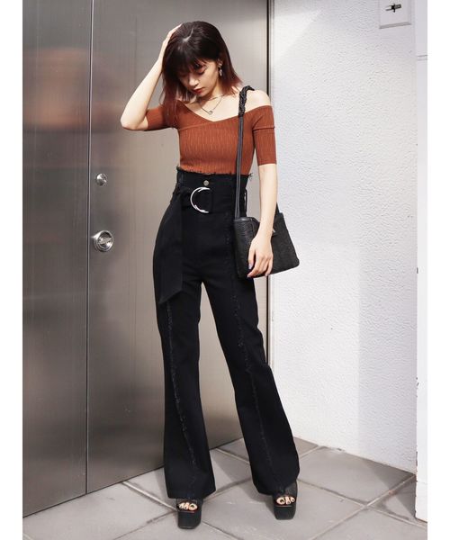 EMODA（エモダ）の「THREEポケットクリップバッグ（ショルダーバッグ・レディース・ブラック/ベージュ・FREE）」の11枚目の写真